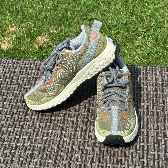 New Balance Green and Gray Trail Sneakers with Mesh Upper